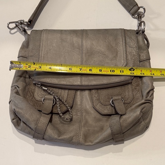 The Sak Gray Leather Shoulder Bag - Picture 6 of 7